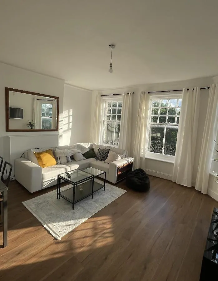 First Rate Apartment London United Kingdom