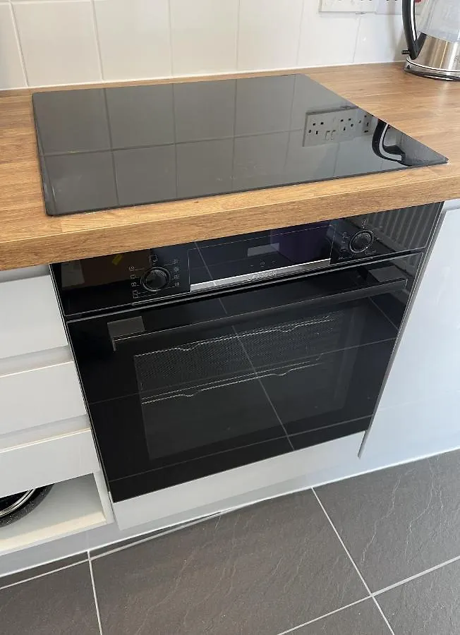 First Rate Apartment London